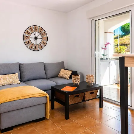 1205 Jardins Con Piscina - Apivend Immo *