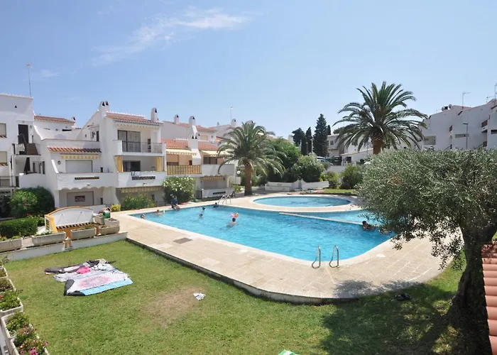 1205 Jardins Con Piscina - Apivend Immo